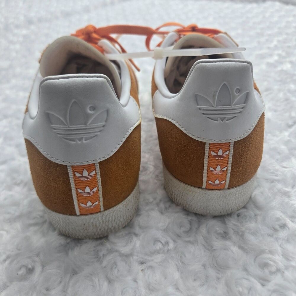 adidas Gazelle Mens Size 10.5 Orange Sneakers suede Style code IG2091 upper - Picture 6 of 9